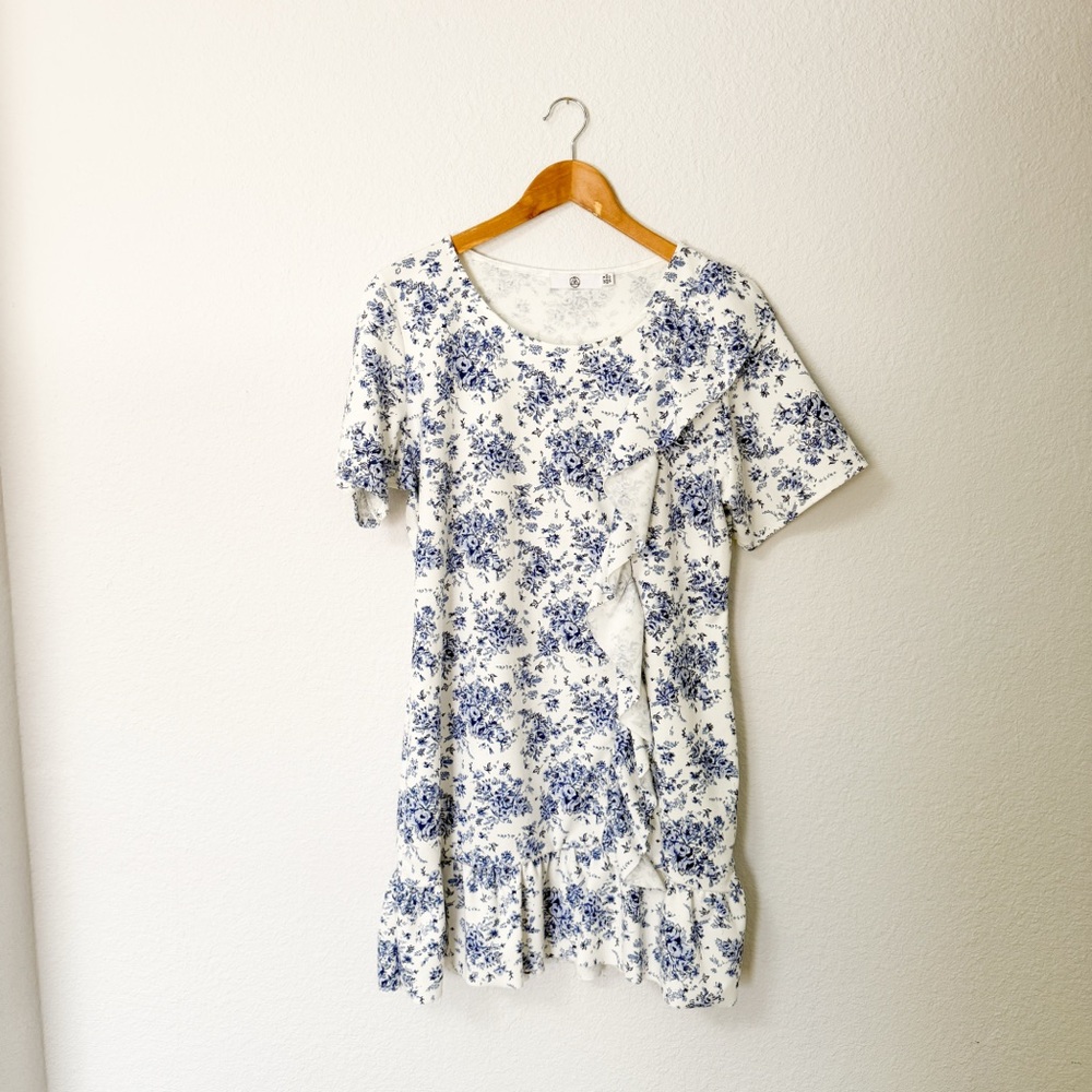 Missguided Blue and White Floral Dress